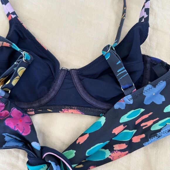 Araks Floral High Waisted Bikini Set - Picture 7 of 8